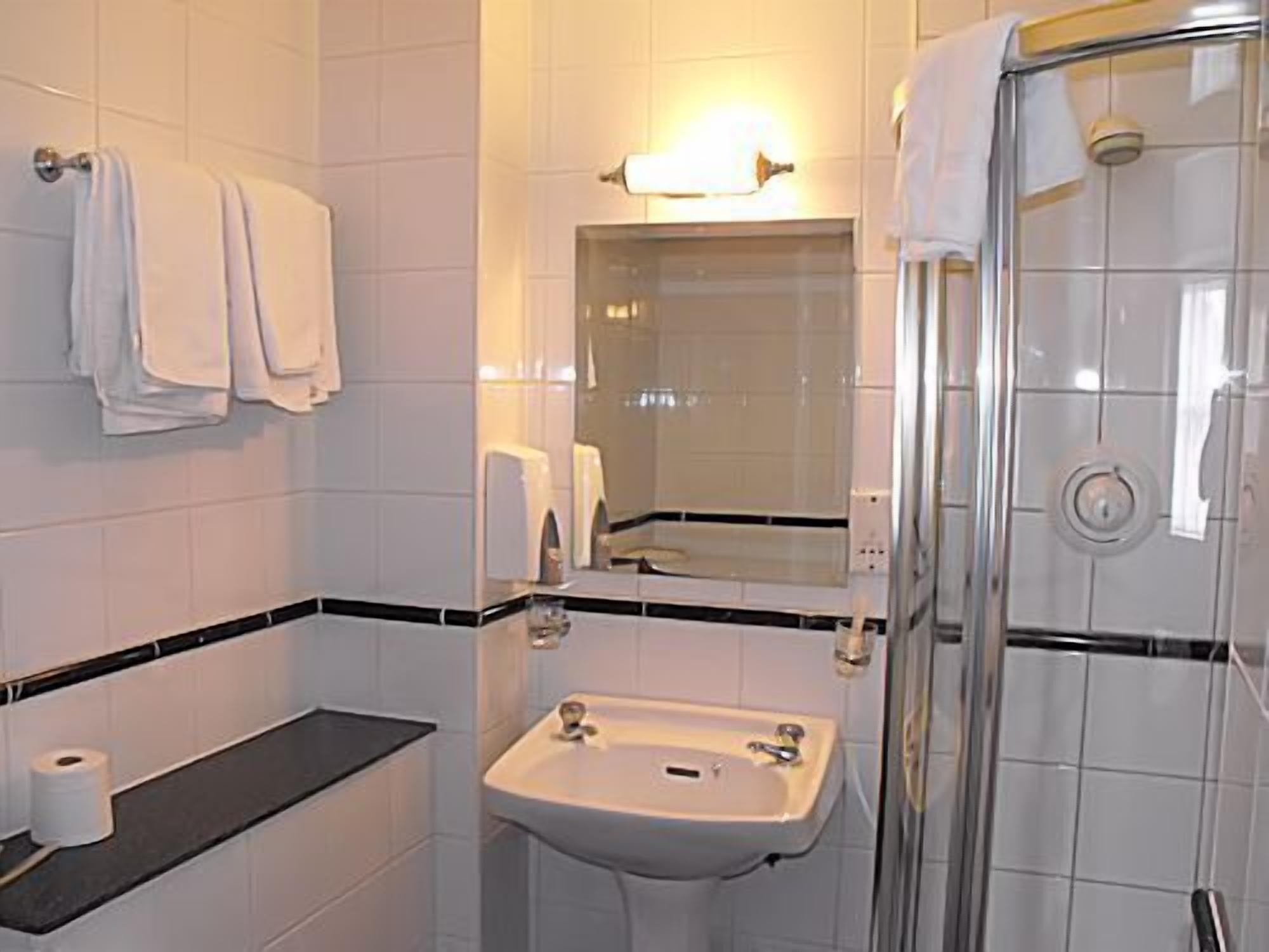 The Glen Guesthouse Dublin Bagian luar foto
